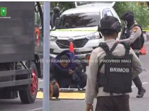 Suasana Menegangkan Polda Riau yang Diserang Teroris