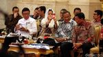 Presiden Jokowi Pimpin Rapat Kabinet di Istana Negara