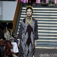 Fashion show koleksi busana Ramadan 2018 Alleira Batik bertema La Splendeur bertempat di Lamoda Cafe, Plaza Indonesia, Jakarta. Rabu [9/5/2018]. Foto: Mohammad Abduh/Wolipop