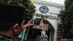 Jelang Ramadan, Warga Ziarah ke Makam Mbah Priok