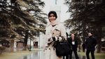 Liburannya Sandhyca Putrie, Si Cantik Ajudan Iriana Jokowi