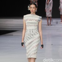 Fashion show koleksi terbaru Ivan Gunawan yang bertajuk Great Toba di Indonesia Fashion Week 2018, Jakarta Convention Center, Jakarta, Rabu [28/3/2018]. Foto: Mohammad Abduh/Wolipop