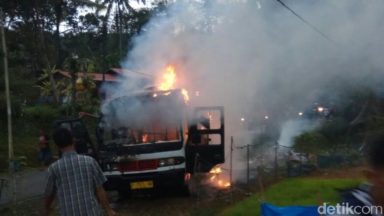 540 Bus Hantu Bandung Sukabumi Terbaik