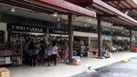 Seru! Belanja dan Makan Nasi Padang di Pasar Melayu Singapura
