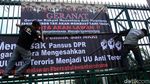 Aksi Damai di DPR Minta Percepat Disahkannya RUU Terorisme