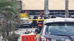 Foto: Suasana di Polda Riau 2 Jam Pasca Serangan, Ada Mayat Terkapar