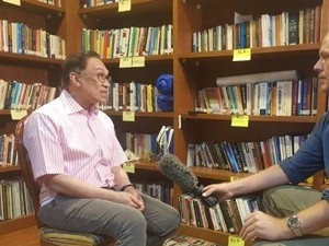 Anwar Ibrahim Yakin Mahathir Akan Serahkan Jabatan PM