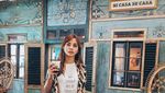 Begini Gaya Hot Mama, Kirana Larasati Saat Ngopi dan Makan Pizza