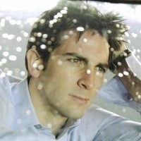 Lepas kuliah, Meghan Markle disebut sempat mengencani aktor TV Brett Ryland. Hubungan mereka berjalan selama lima bulan. Brett yang kini tinggal di Los Angeles sempat membintangi sejumlah serial TV dan belakangan jadi penulis untuk acara-acara Disney Channel. Foto: Instagram/@brettryland