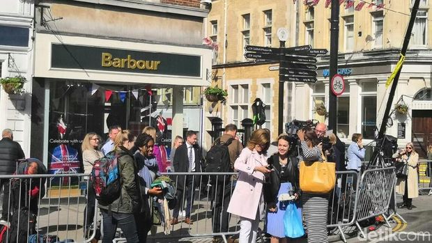 Sibuknya Windsor di H-2 Pernikahan Pangeran Harry-Meghan Markle