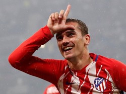 Dalam kariernya di Atletico Madrid, sejak 2014, Antoine Griezmann langsung memakai nomor 7. Pesepakbola Prancis ini masih akan memakai nomor 7 menjelang musim kelimanya dengan Los Colchoneros. (Foto: Gonzalo Fuentes/Reuters)