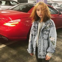 Lil Tay mengatakan jika informasi hoax tersebut muncul karena akunnya diretas. Ia memastikan bahwa berita itu bohong karena pelaku bahkan salah menyebut nama aslinya. Nama resmiku adalah Tay Tian bukan Claire Hope, kata remaja yang menyebut dirinya flexer termuda abad ini. Foto: Instagram