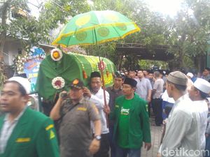 Penulis Lagu Perdamaian Wafat, Bagaimana Jantung Bisa Bocor?