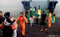 Semua penumpang dan ABK KMP Labitra Adinda selamat