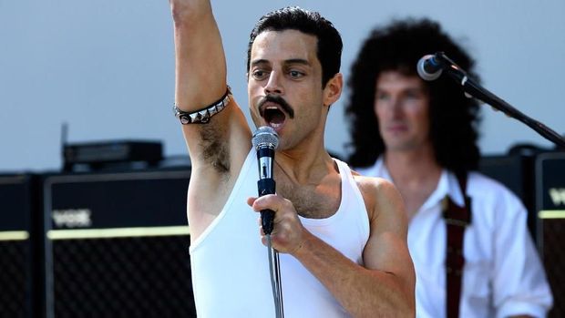 Rami Malek sebagai Freddie Mercury di film 'Bohemian Rhapsody'.