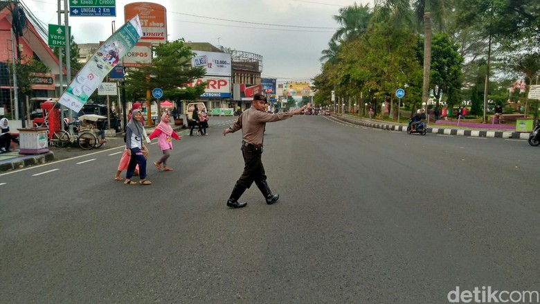 Pengamanan Ngabuburit, Polres Ciamis Terjunkan 100 Personel Pengamanan Ngabuburit, Polres Ciamis Terjunkan 100 Personel