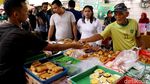 Potret Pasar Takjil Benhil Jelang Buka Puasa
