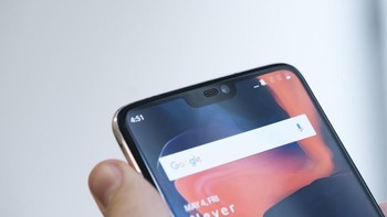 Kamera depan OnePlus 6 berukuran 16 MP dengan sensor Sony IMX371 dan bukaan f / 2.0. Foto: Sina Mobile