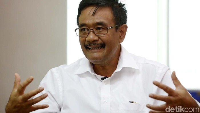 Cagub Sumut Djarot Syaiful Hidayat saat menjalani syuting Blak-blakan Dcandidate detikcom, Kamis (17/5).