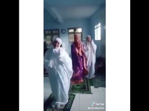 MUI Sesalkan Video Viral 3 Perempuan Joget Saat Salat