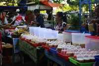 Bukan Hanya Pasar Benhil dan Kramat Saja, 5 Tempat Ini Juga Bisa Jadi Lokasi Berburu Takjil
