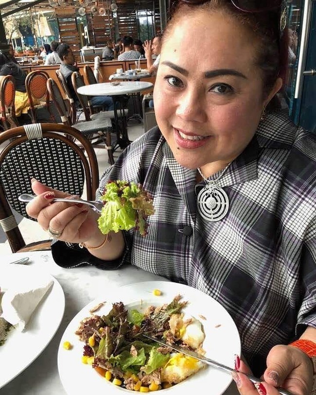 Komedian Nunung yang Doyan Salad hingga Meme Kocak di Awal Puasa