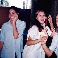 Keceriaan Meghan Markle bersama teman-temannya semasa duduk di bangku SMP. (Foto: Istimewa)