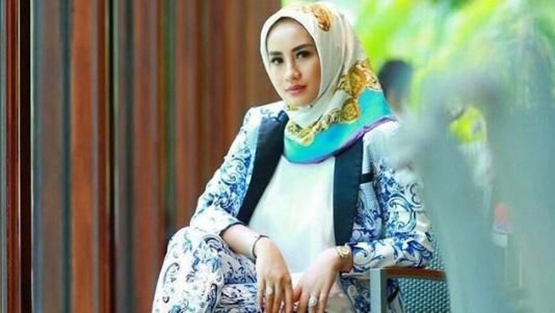 Shinta Bachir Rela Dipoligami, Ini Syaratnya Shinta Bachir Rela Dipoligami, Ini Syaratnya