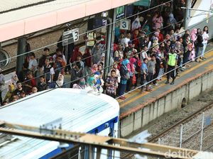 Kapasitas Penumpang KRL Mau Ditambah Jadi 2 Juta/Hari