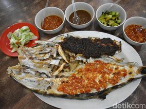 RM. Ujung Pandang: Nikmat Banget! Ikan Sukang Bakar Bumbu Parape dan Rica Khas Makassar
