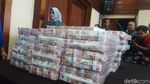 Foto: Tumpukan Duit Segunung Rp 87 M Milik Koruptor Samadikun