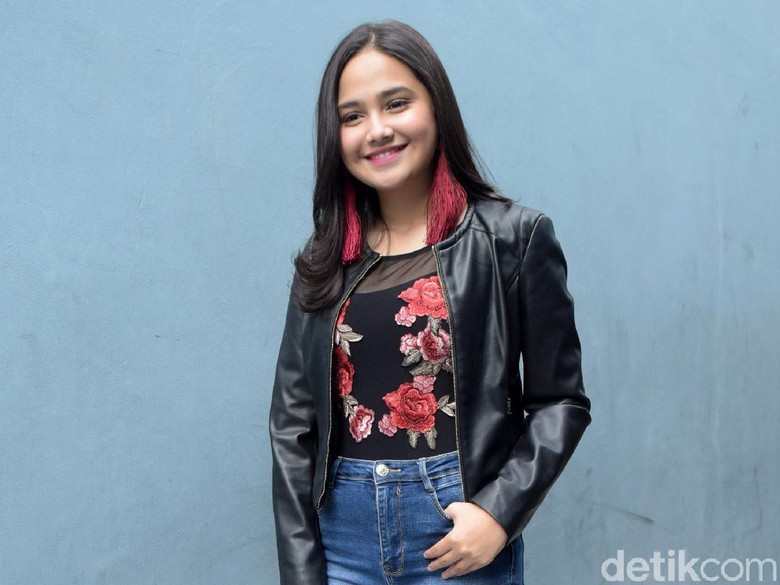 Sosok Syifa Hadju yang Kepergok Nonton Bareng Rizky Nazar/Foto: Noel/detikHOT Sosok Syifa Hadju yang Kepergok Nonton Bareng Rizky Nazar/Foto: Noel/detikHOT