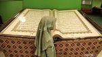 Wow! Ada Alquran Raksasa di Jakarta Islamic Centre