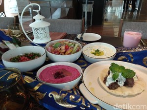 Di Sini Ada Beef Shawarma dan Mie Goreng Jawa yang Pas untuk Buka Puasa
