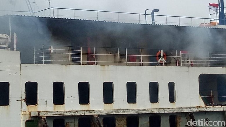 Api yang Membakar KMP Labitra Adinda Diduga dari Mesin Api yang Membakar KMP Labitra Adinda Diduga dari Mesin