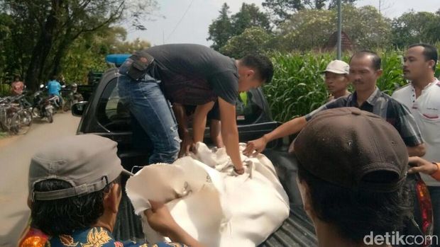 Begini Hebohnya Suasana Penemuan Jasad yang Terkubur di Atas Tanah