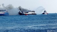 Kabar terbakarnya kapal diketahui ASDP Pelabuhan Ketapang sekitar pukul 14.20 WIB. Kemudian petugas keamanan dan keselamatan pelabuhan melakukan evakuasi kapal dan penumpang.