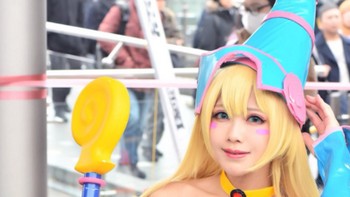 Berbagai karakter animasi Jepang ia peragakan lewat kostum dan makeup. (Foto: Twitter/meiji1111111)