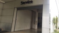 Suasana tempat servis di bekas diler Infiniti. Nissan Motor Indonesia tak begitu saja meninggalkan konsumen Infiniti. Foto: Khairul Imam Ghozali