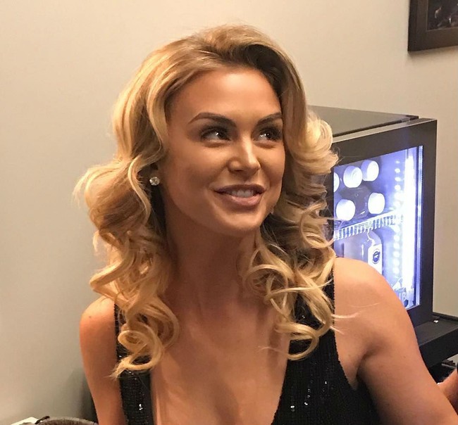 Beberapa kali, Lala dikomentari negatif karena banyak orang tidak suka dengan bintang reality TV. Sejumlah orang menganggap Lala artis reality TV fake. Termasuk Jennifer Lawrence yang pernah mengatakan bahwa Lala terlihat palsu karena berusaha baik dan lugu di depan kamera.  Foto: Instagram