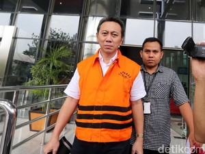 KPK Ungkap Bagi-bagi Proyek Bupati Kebumen Dimulai Saat Pilkada