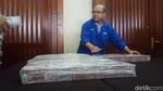 Foto: Tumpukan Duit Segunung Rp 87 M Milik Koruptor Samadikun