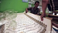 Beratnya mencapai 100 kilogram.
