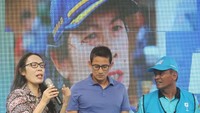 Peresmian tersebut ditandai dengan memencet tombol penggunaan Aplikasi Parkir Online JUKIR dan LAPAKON di Jakarta, Kamis (17/5). Foto: dok. Pemprov DKI