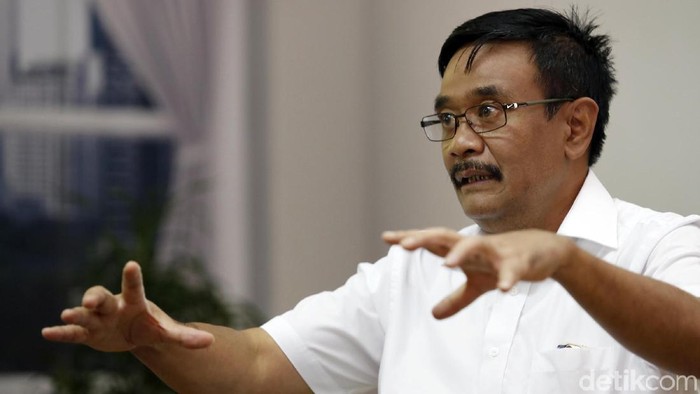 Cagub Sumut Djarot Syaiful Hidayat saat melakoni syuting Blak-blakan Dcandidate detikcom, Kamis (17/5)