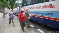 Langkah Pemprov DKI Jakarta memulangkan PNS pada pukul 14.00 WIB saat Ramadan bukan hal yang baru. Sebab kebijakan ini diterapkan sejak tahun 2016. Artinya, kebijakan ini sudah ada ketika DKI Jakarta dipimpin Basuki Tjahaja Purnama (Ahok).