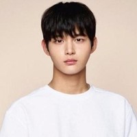 Lee Seo Won pun berhasil mengepakkan sayapnya di dunia pertelevisian sejak membintangi Uncontrollably Fond, The Liar and His Lover, dan Hospital Ship. Foto: istimewa