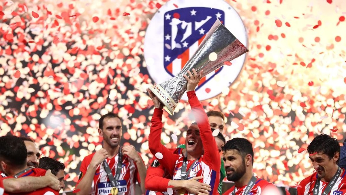 Atletico Madrid menghadapi Real Madrid di Piala Super Eropa. (Foto: Michael Steele/Getty Images)