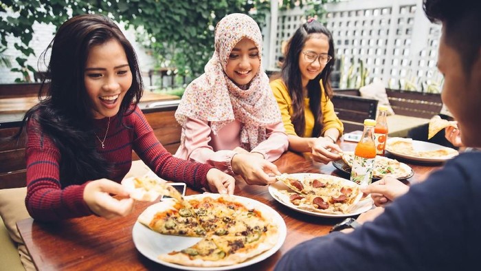 3 Nutrisi Wajib Dalam Makanan Sahur Agar Kuat Puasa