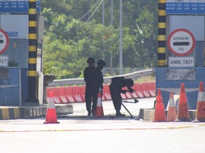 Misteri Pelempar Benda Mirip Bom di Tol Sidoarjo
